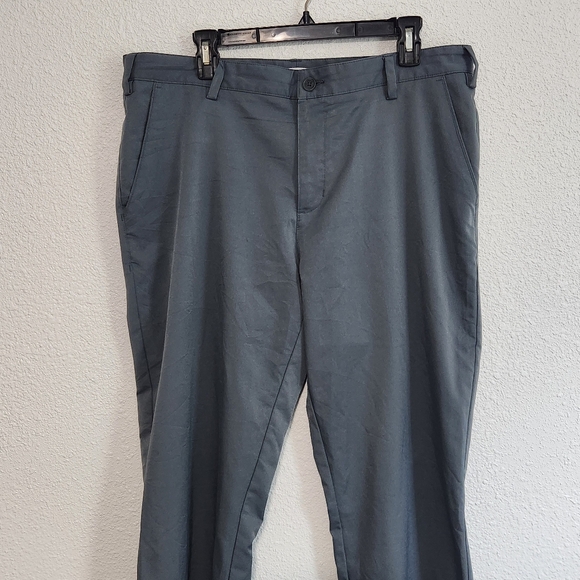 Adidas Puremotion Flat Front Golf Pants Mens Size 35x32 Gray - Picture 1 of 7
